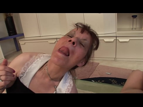 ❤️ Tha triùir aig dà sheanmhair agus aon sheanair ☑  Porn dachaigh  aig gd.niceporn.ru