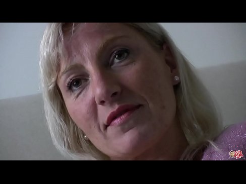 ❤️ A 'mhàthair a tha sinn uile fucked ... Lady, giùlan fhèin! ☑  Porn dachaigh  aig gd.niceporn.ru