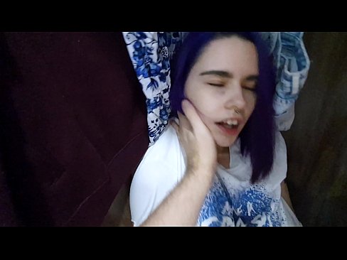 ❤️ Lorg mi mo sis anns a’ chlòsaid agus chuidich i cum ☑  Porn dachaigh  aig gd.niceporn.ru